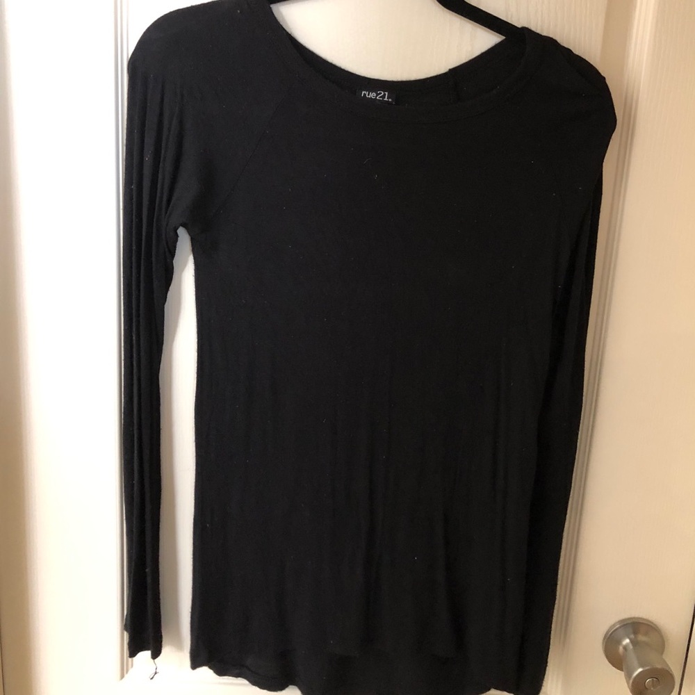 Black long sleeve basic top